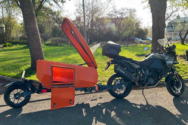 Motorcycle trailer dog carrier - Remorque pour moto